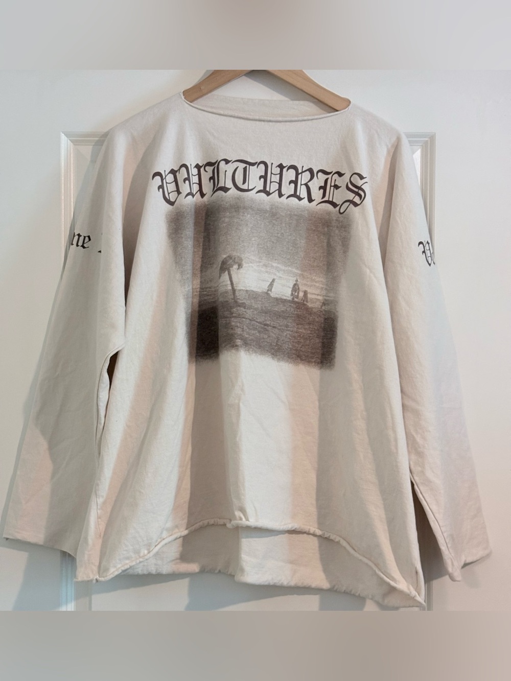 YZY Vultures Long T Beige Men's from the Spring/Summer 24 Authentic Size 2/M